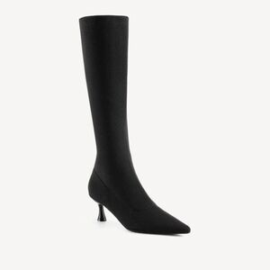 Elegant Black Knee-High Boots